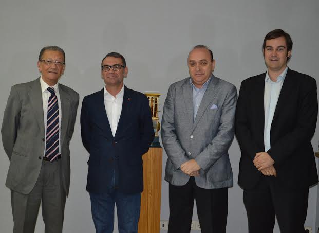 El alcalde de Parla, Jose María Fraile junto al concejal de Desarrollo Empresarial y los secretarios generales de AMTAS y UPTA