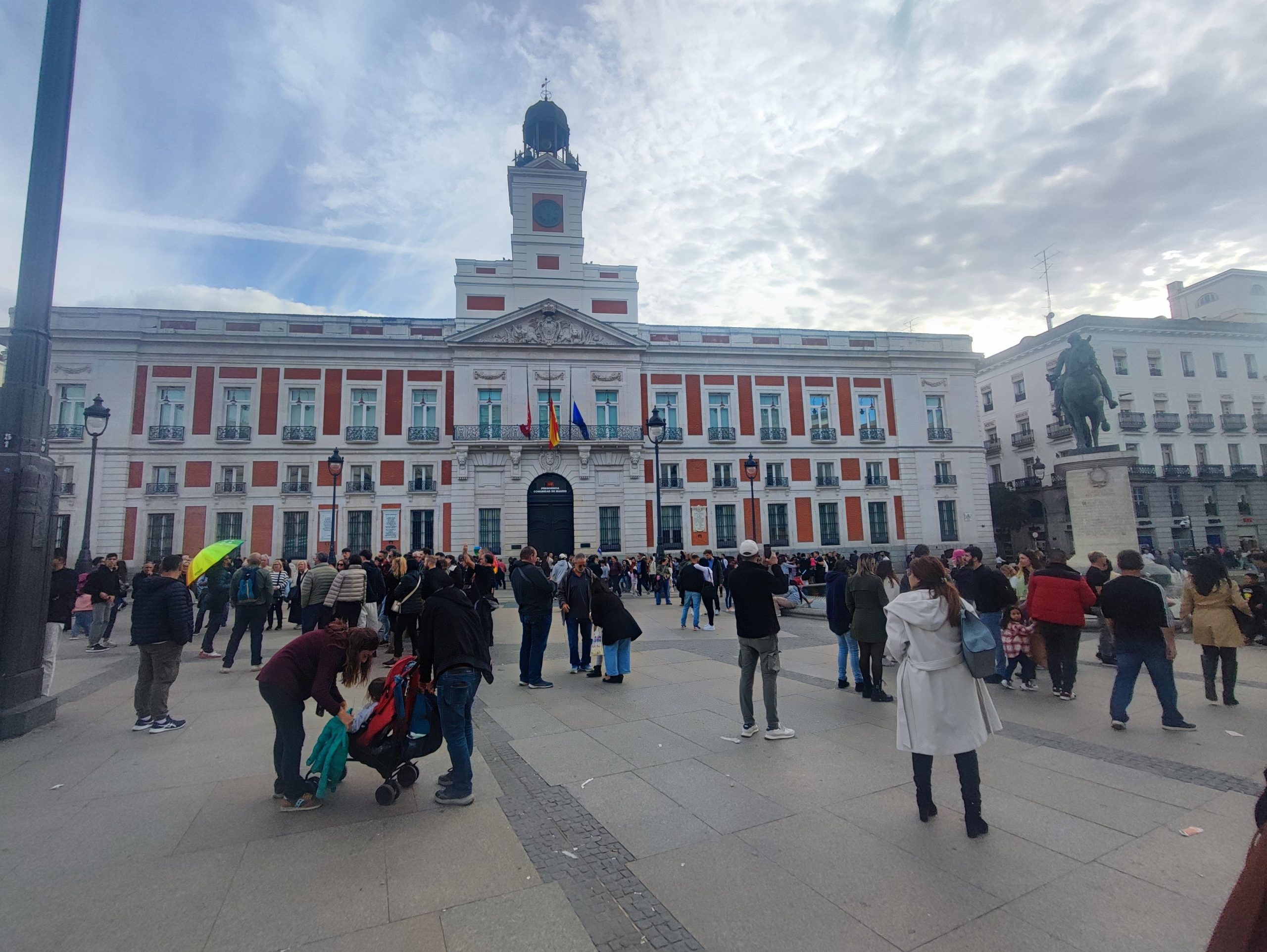 Empiezan los preparativos para los toldos en la Puerta del Sol ...
