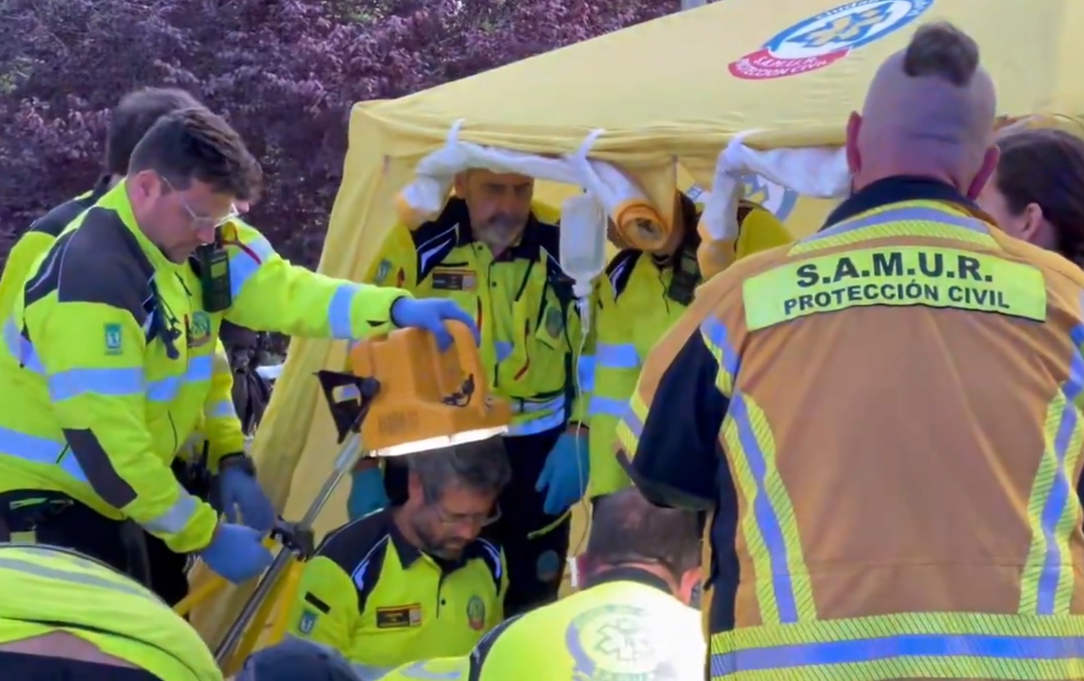 Muere un joven de 20 años tras ser apuñalado en el pecho en un parque ...